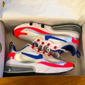Nike Womens Air Max 270 React Running Trainers